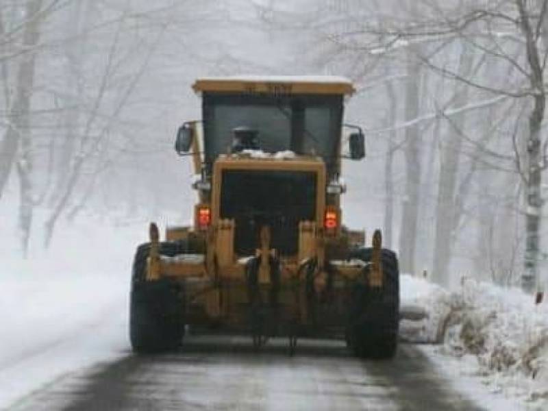 ცაგერის  მუნიციპალიტეტის საავტომობილო გზებზე გაწმენდითი სამუშაოები ინტენსიურ რეჟიმში...